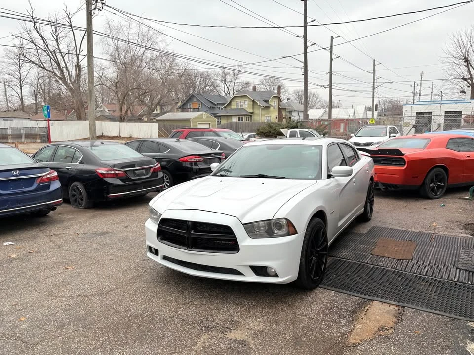 2014 Dodge Charger 7th Gen - Image 15 of 19