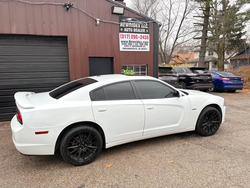 2014 Dodge Charger 7th Gen - Image 12 of 19