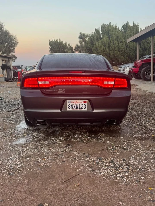2014 Dodge Charger 7th Gen - Image 4 of 7