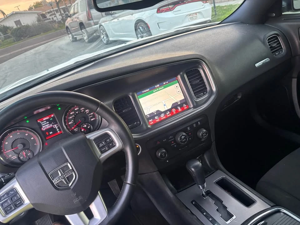 2014 Dodge Charger 7th Gen - Image 14 of 16