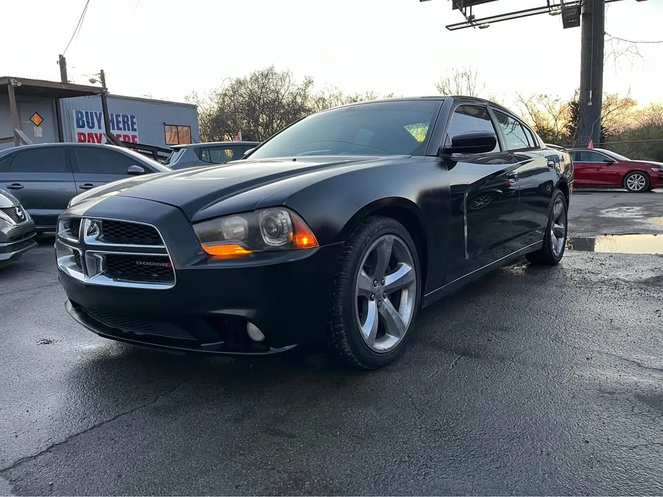2014 Dodge Charger 7th Gen - Image 2 of 7
