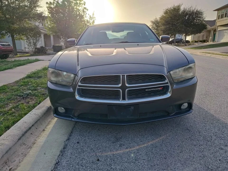 2014 Dodge Charger 7th Gen - Image 9 of 16