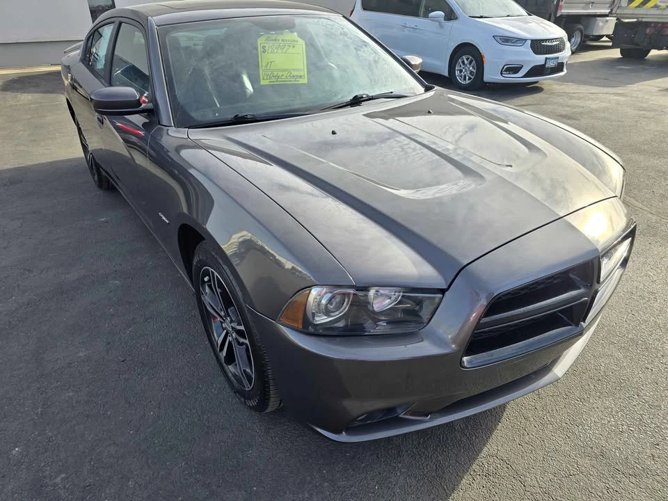 2014 Dodge Charger 7th Gen - Image 2 of 10
