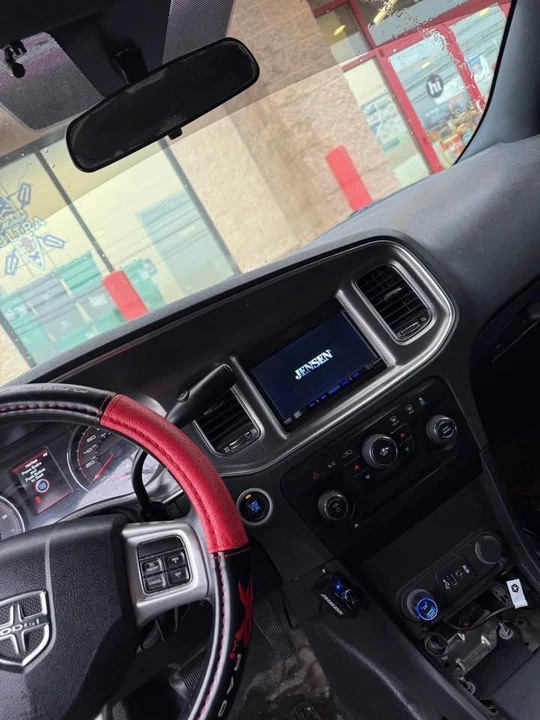 2014 Dodge Charger 7th Gen - Image 3 of 7
