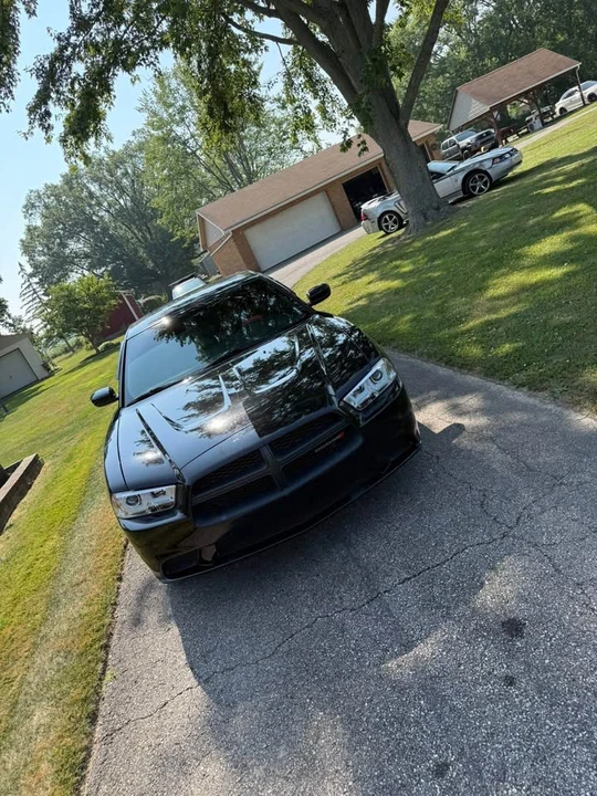 2014 Dodge Charger 7th Gen - Image 2 of 7