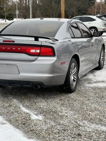 2014 Dodge Charger 7th Gen - Image 9 of 19