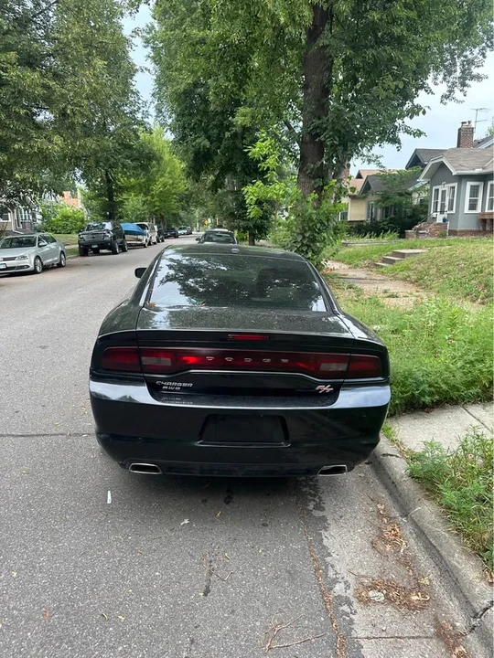 2014 Dodge Charger 7th Gen - Image 2 of 7