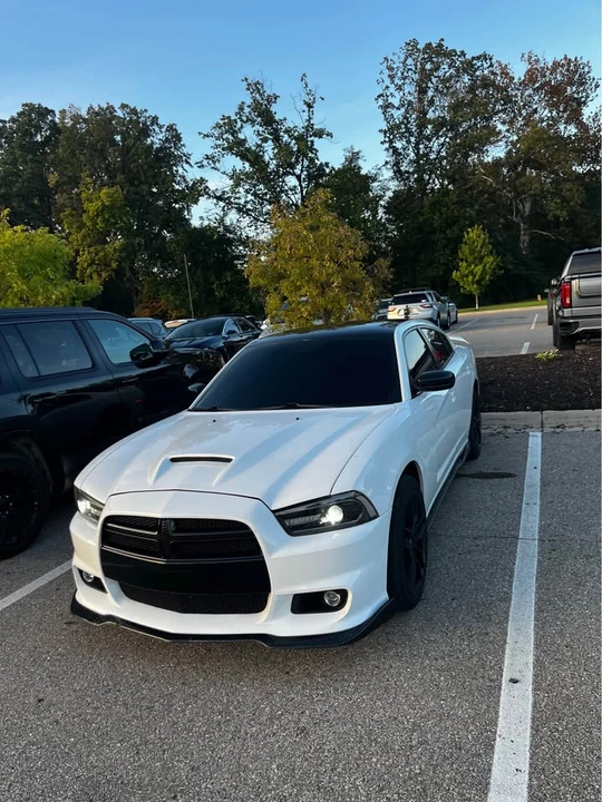 2014 Dodge Charger 7th Gen - Image 5 of 11