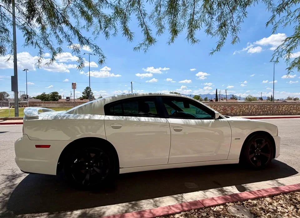 2014 Dodge Charger 7th Gen - Image 6 of 12