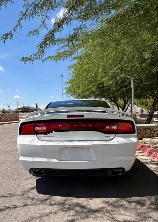 2014 Dodge Charger 7th Gen - Image 8 of 12