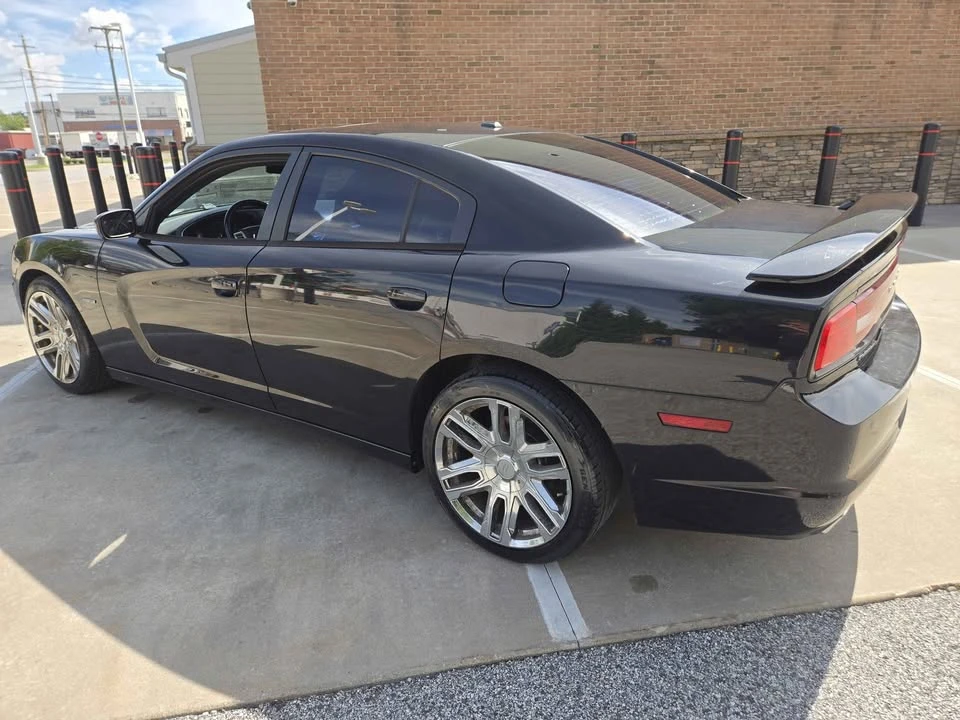 2014 Dodge Charger 7th Gen - Image 4 of 12