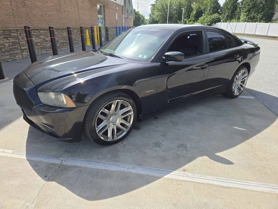 2014 Dodge Charger 7th Gen - Image 2 of 12