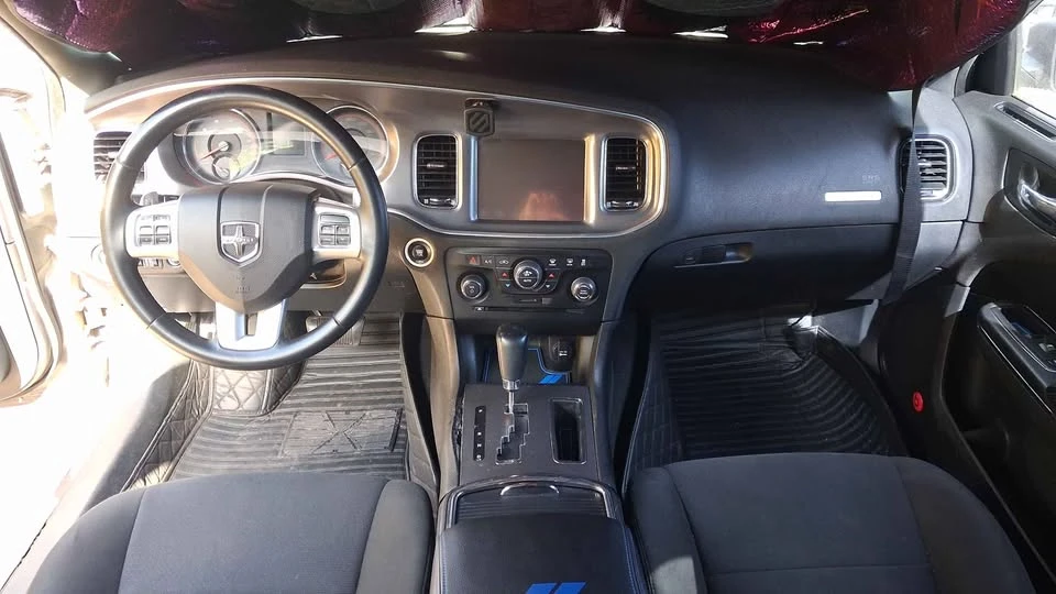 2014 Dodge Charger 7th Gen - Image 9 of 11