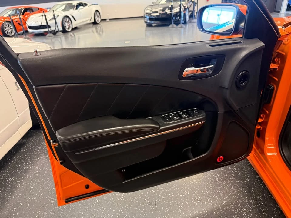 2014 Dodge Charger 7th Gen - Image 13 of 18