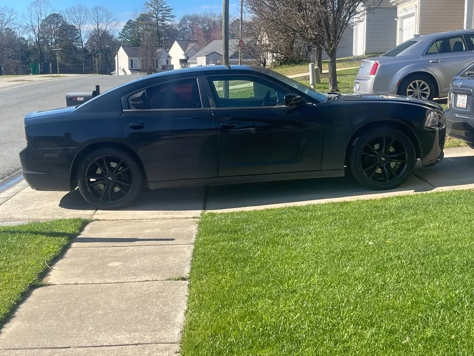 2014 Dodge Charger 7th Gen - Image 4 of 5
