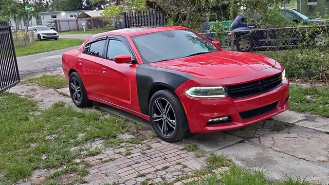 2014 Dodge Charger R/T Sedan 4D
