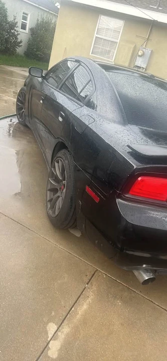 2014 Dodge Charger 7th Gen - Image 2 of 3