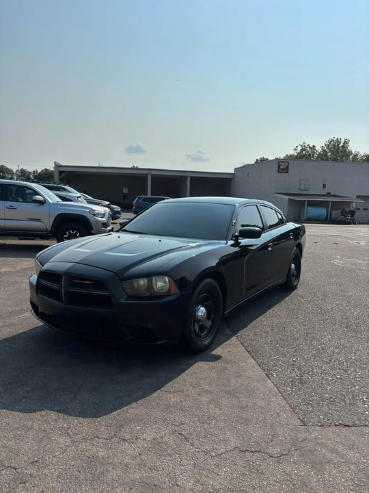 2014 Dodge Charger 7th Gen - Image 2 of 7