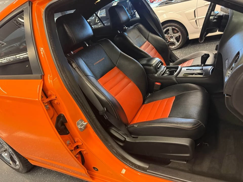 2014 Dodge Charger 7th Gen - Image 16 of 18
