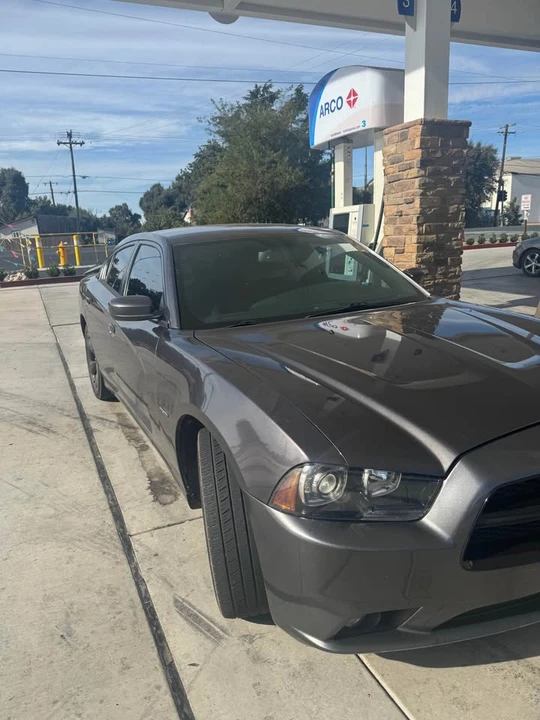 2014 Dodge Charger 7th Gen - Image 2 of 8