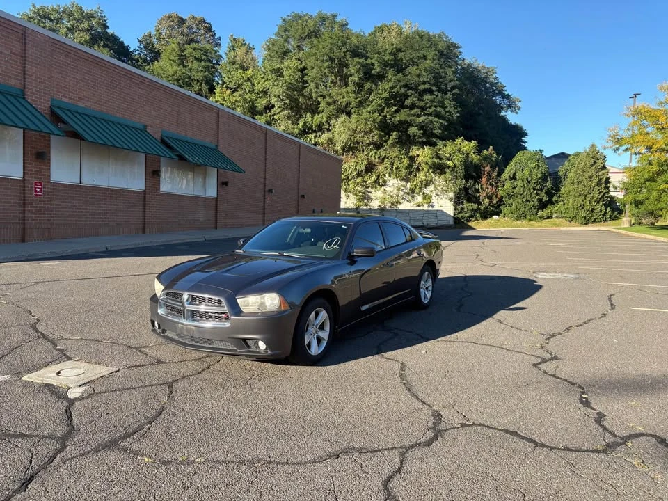 2014 Dodge Charger 7th Gen - Image 2 of 11