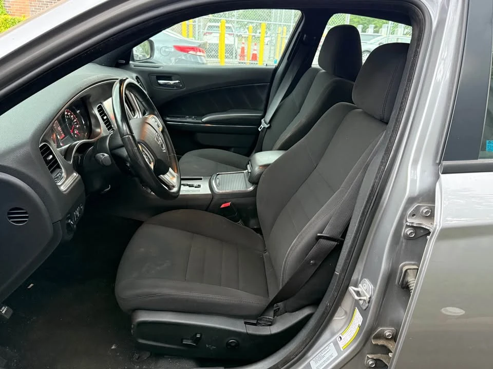 2014 Dodge Charger 7th Gen - Image 9 of 16