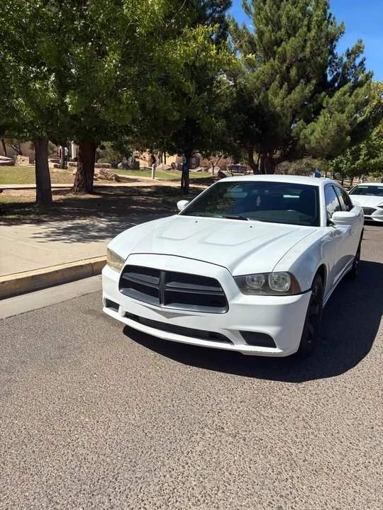 2014 Dodge Charger 7th Gen - Image 2 of 7