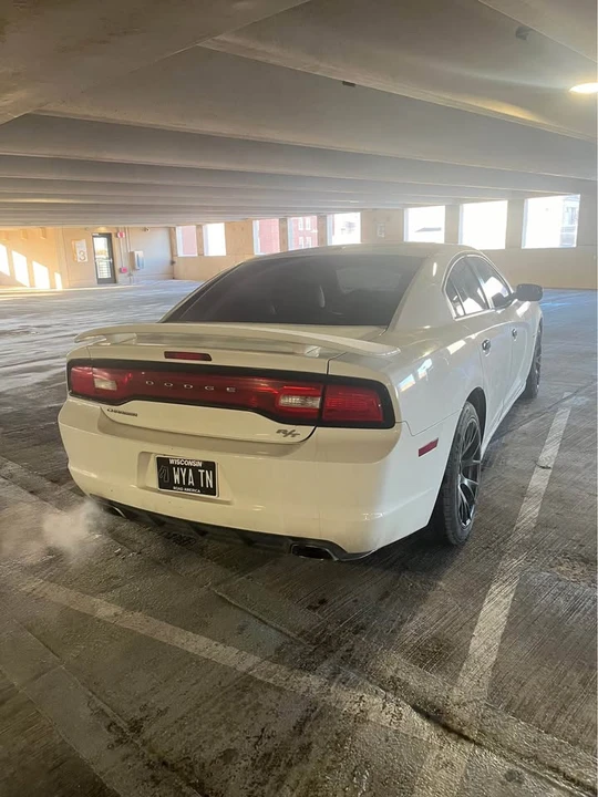 2014 Dodge Charger 7th Gen - Image 3 of 7
