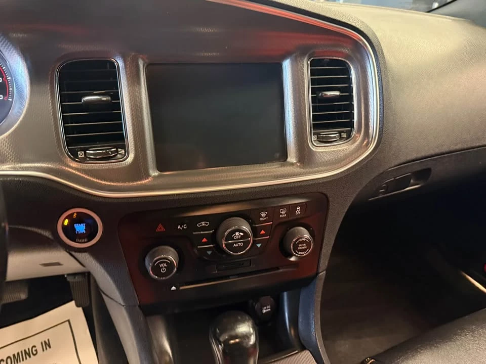 2014 Dodge Charger 7th Gen - Image 9 of 18