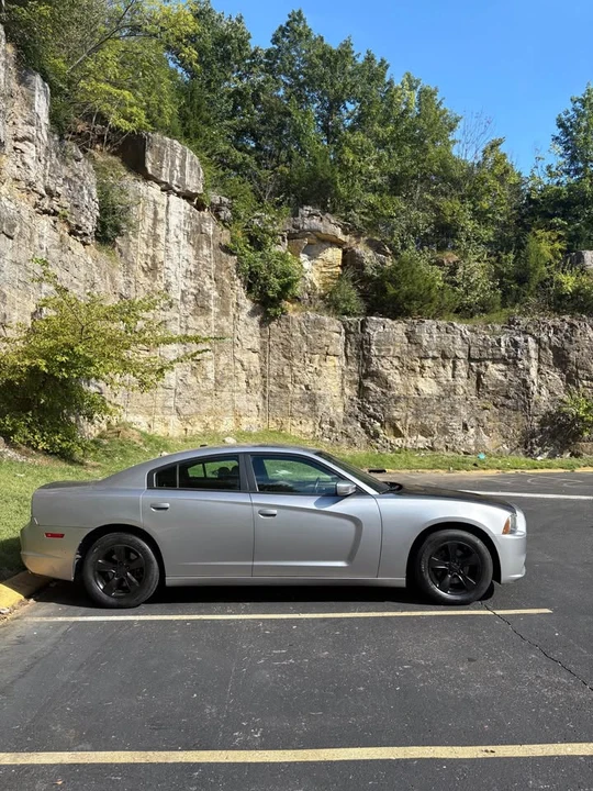 2014 Dodge Charger 7th Gen - Image 5 of 8