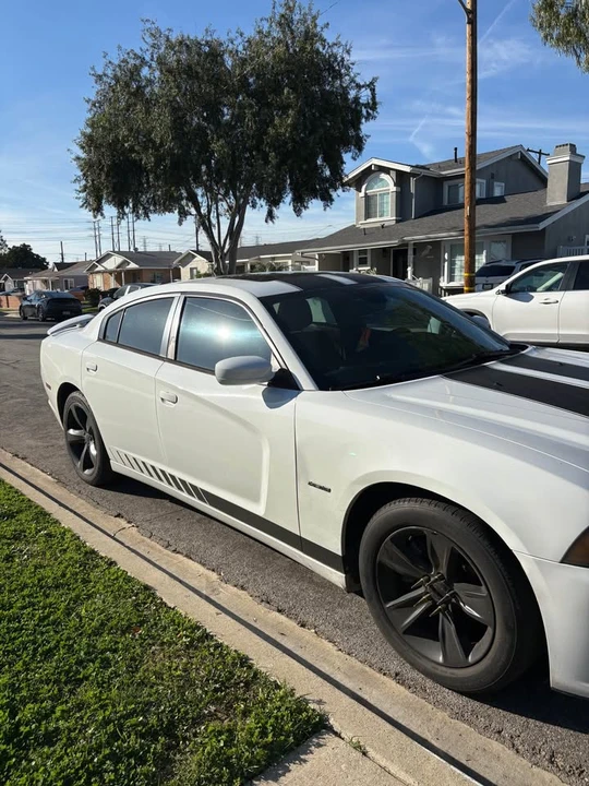 2014 Dodge Charger 7th Gen - Image 6 of 11