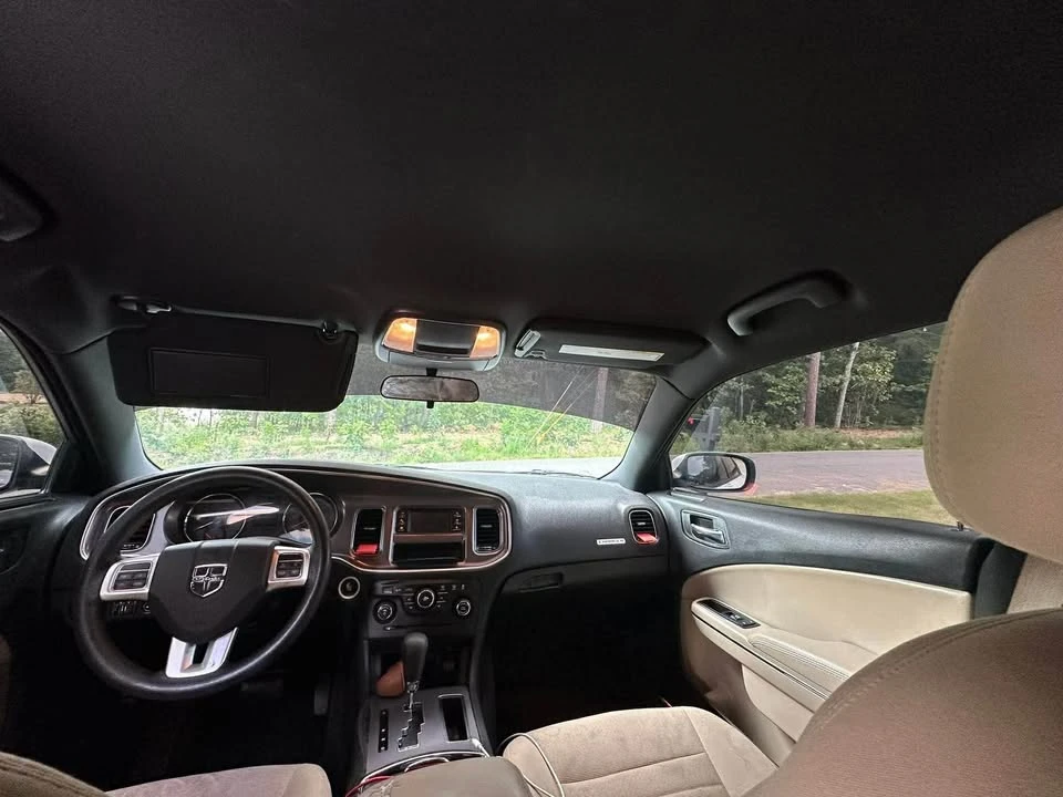 2014 Dodge Charger 7th Gen - Image 4 of 9