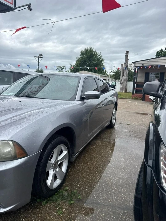 2014 Dodge Charger 7th Gen - Image 2 of 7