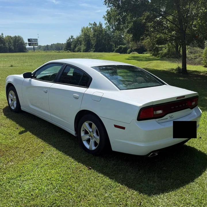 2014 Dodge Charger 7th Gen - Image 3 of 9