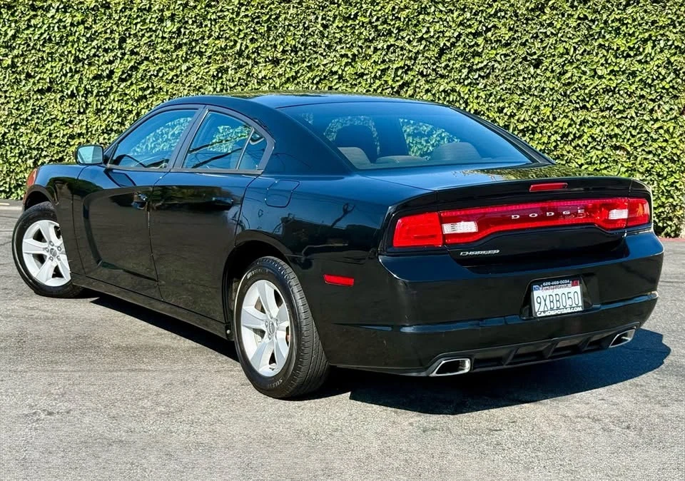 2014 Dodge Charger 7th Gen - Image 4 of 7
