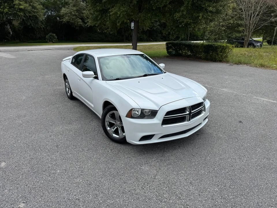 2014 Dodge Charger 7th Gen - Image 10 of 17