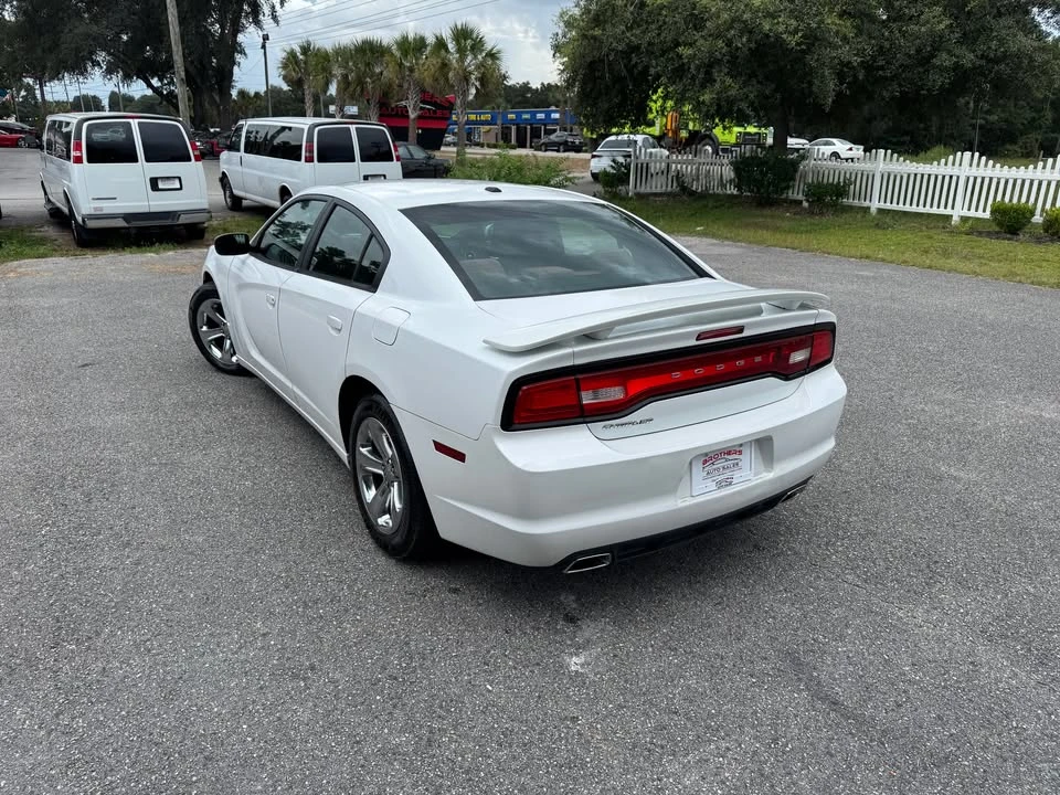 2014 Dodge Charger 7th Gen - Image 6 of 17