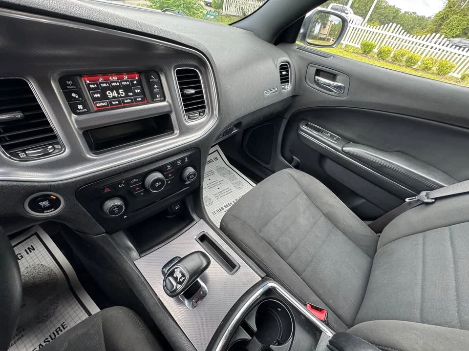 2014 Dodge Charger 7th Gen - Image 13 of 17