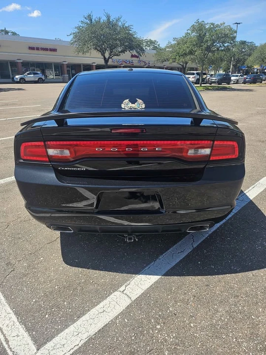 2014 Dodge Charger 7th Gen - Image 2 of 9