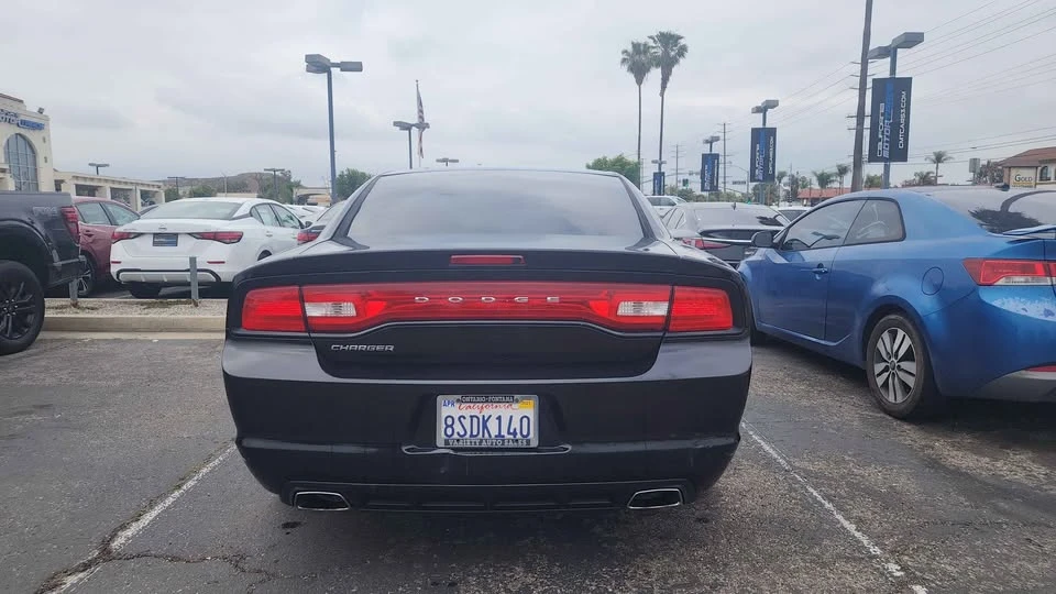 2014 Dodge Charger 7th Gen - Image 3 of 5