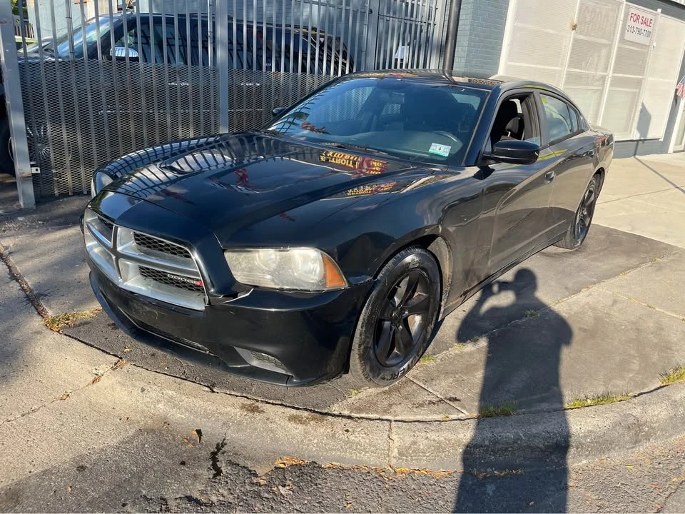 2014 Dodge Charger 7th Gen - Image 3 of 10