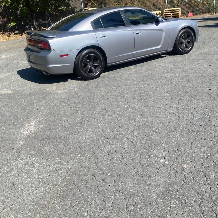2014 Dodge Charger 7th Gen - Image 4 of 16