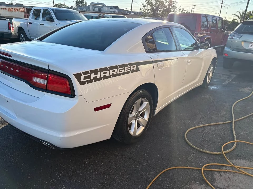 2014 Dodge Charger 7th Gen - Image 6 of 10