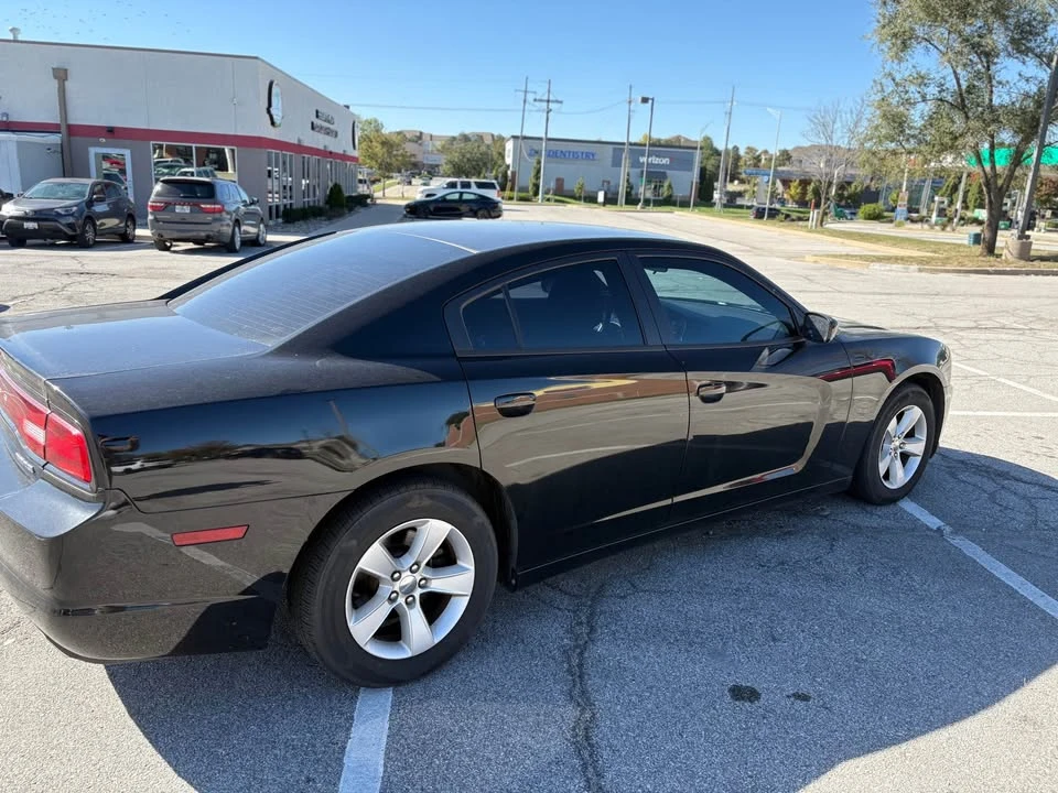 2014 Dodge Charger 7th Gen - Image 3 of 7