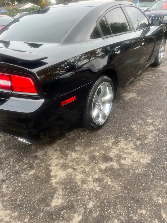 2014 Dodge Charger 7th Gen - Image 3 of 9