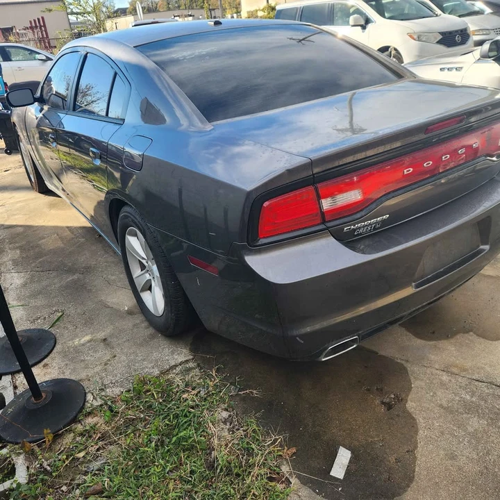 2014 Dodge Charger 7th Gen - Image 5 of 16