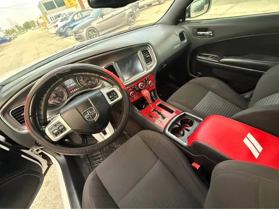 2014 Dodge Charger 7th Gen - Image 11 of 14