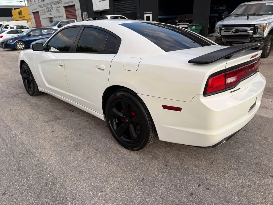 2014 Dodge Charger 7th Gen - Image 7 of 14