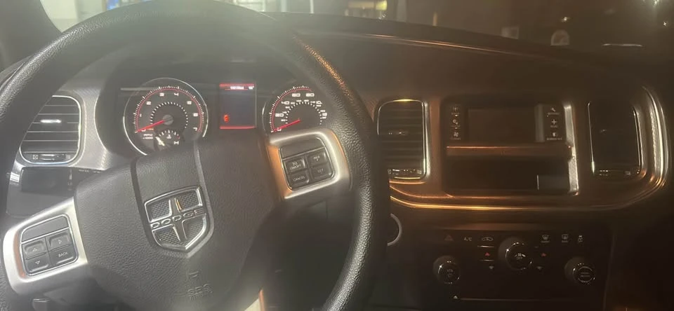 2014 Dodge Charger 7th Gen - Image 5 of 6