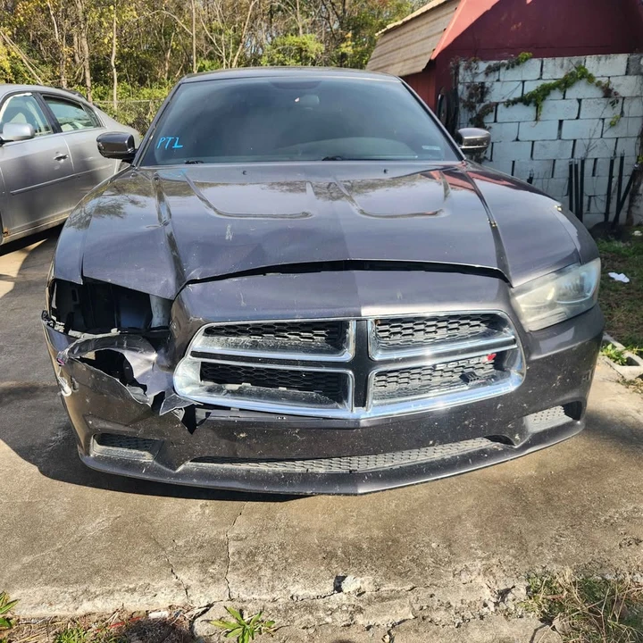 2014 Dodge Charger 7th Gen - Image 2 of 16